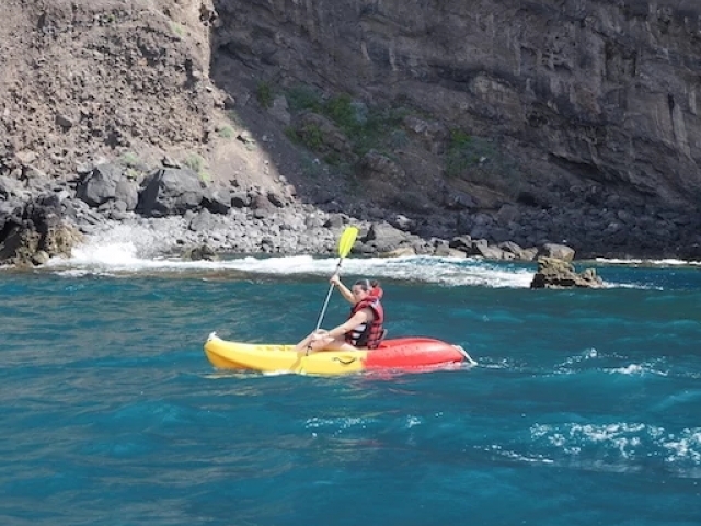 Los Gigantes Blue kayak